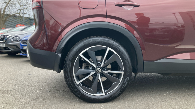 Nissan Qashqai 1.3 DiG-T MH 158 Tekna 5dr Xtronic Petrol Hatchback